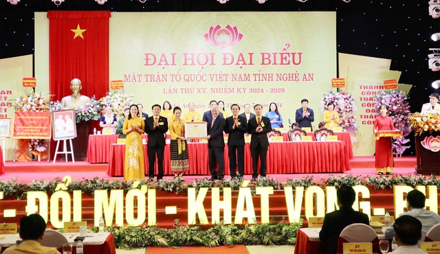 Đại hội Đại biểu Mặt trận Tổ quốc Việt Nam tỉnh Nghệ An lần thứ XV, nhiệm kỳ 2024-2029.- Ảnh 8.