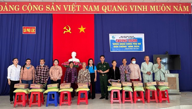 An Giang: Đồn Biên phòng cửa khẩu quốc tế Vĩnh Xương đồng hành cùng phụ nữ biên cương- Ảnh 2.