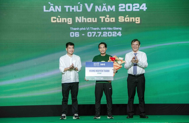 Hậu Giang: Khai mạc Giải Marathon quốc tế “Vietcombank Mekong Delta” lần thứ V- Ảnh 7.