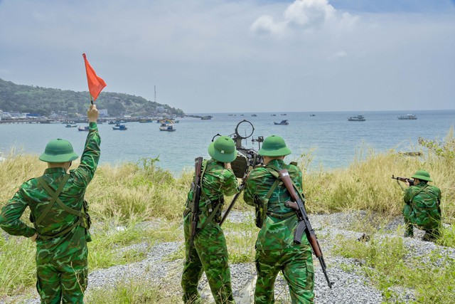 BĐBP Kiên Giang: Cán bộ, chiến sĩ thi đua làm theo lời Bác- Ảnh 2.