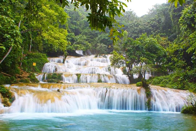 Thác mây - “Chín bậc tình yêu", điểm đến lý tưởng ở miền Tây xứ Thanh- Ảnh 1.