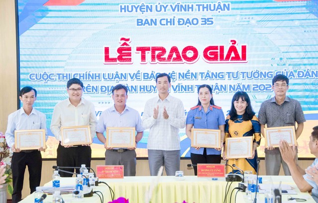 Kiên Giang: Tổng kết cuộc thi viết "Bảo vệ nền tảng tư tưởng của Đảng 2023-2024"- Ảnh 5.