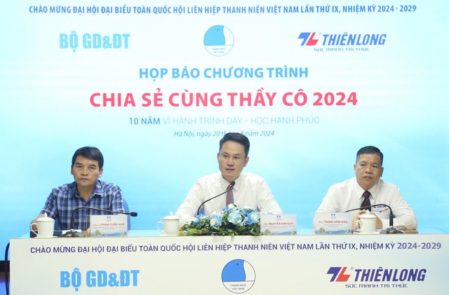 “Chia sẻ cùng thầy cô” tôn vinh hành trình 10 năm dạy - học hạnh phúc- Ảnh 1.