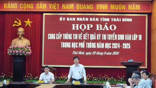 Thái Bình họp báo về sự cố điểm thi vào lớp 10- Ảnh 1.