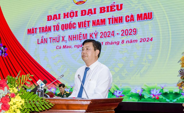 Ông Nguyễn Tiến Hải - Bí thư Tỉnh ủy, Chủ tịch HĐND tỉnh Cà Mau phát biểu chỉ đạo tại Đại hội.