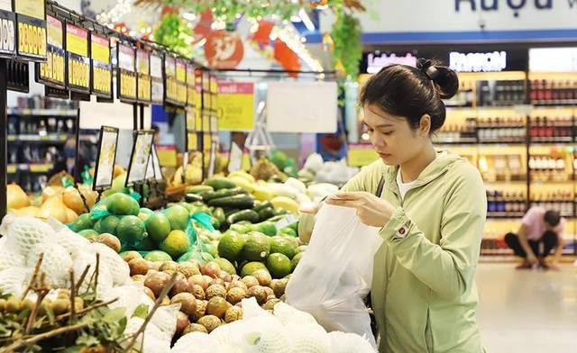 Hà Tĩnh: Nhóm ngành lương thực - thực phẩm chiếm doanh thu cao nhất trong ngành bán lẻ- Ảnh 1.