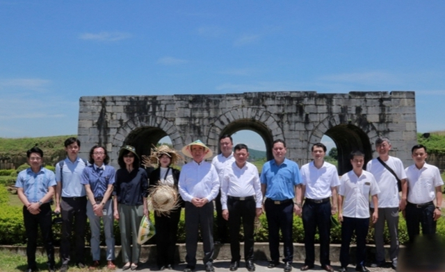 Thanh Hóa: Đoàn công tác tỉnh Niigata (Nhật Bản) tới thăm Di sản Thành Nhà Hồ- Ảnh 4.