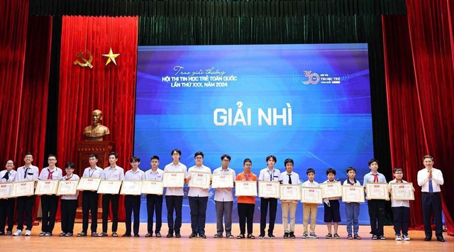 Kỷ niệm 30 năm Hội thi Tin học trẻ toàn quốc và trao giải thưởng Hội thi lần thứ 30 - Ảnh 2.