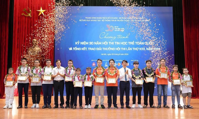 Kỷ niệm 30 năm Hội thi Tin học trẻ toàn quốc và trao giải thưởng Hội thi lần thứ 30 - Ảnh 1.