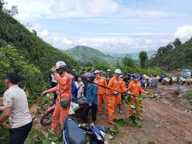 Bắc Hà tập trung hỗ trợ nhân dân ổn định cuộc sống sau mưa lũ- Ảnh 3.