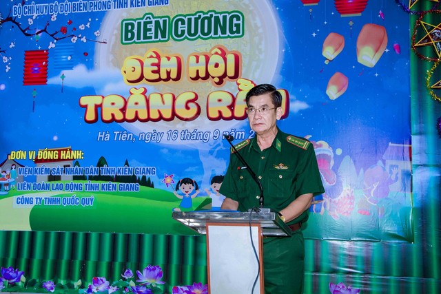 Kiên Giang: Ấm áp chương trình “Biên cương - đêm hội trăng rằm” tại biên giới Hà Tiên- Ảnh 4.