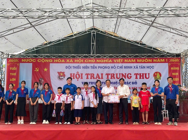 Thái Bình: Trao quà Trung thu cho bệnh nhi có hoàn cảnh khó khăn- Ảnh 5.