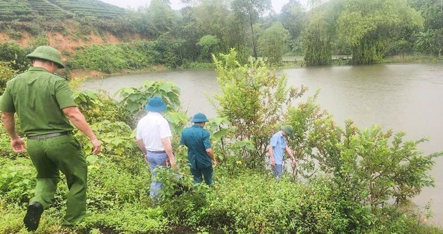 Nghệ An: Nhiều cầu tràn ở Thanh Chương bị ngập, nước chảy xiết do mưa lớn- Ảnh 2.