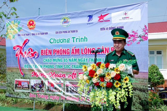 Bộ đội Biên phòng Sóc Trăng: Chung tay chăm lo Tết cho người nghèo- Ảnh 4.