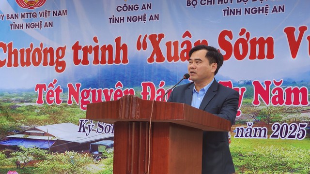 Nghệ An: “Xuân sớm vùng cao” trao quà Tết đến đồng bào dân tộc khó khăn- Ảnh 6.