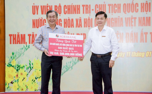 Chủ tịch Quốc hội thăm, tặng quà Tết tại Trà Vinh- Ảnh 6.