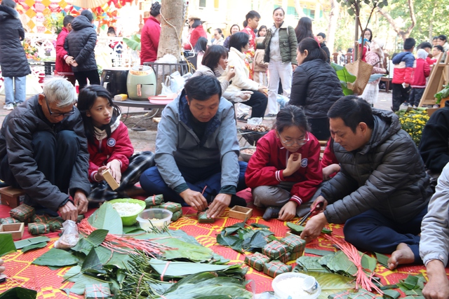 Hội chợ tết quê em và trò chơi dân gian- Ảnh 1.