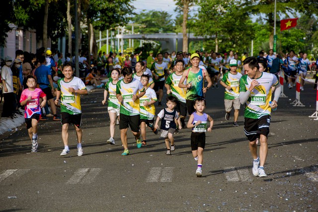 Hậu Giang: Năm 2025, thành phố Vị Thanh phấn đấu huy động vốn đầu tư toàn xã hội đạt 5.350 tỷ đồng- Ảnh 3.