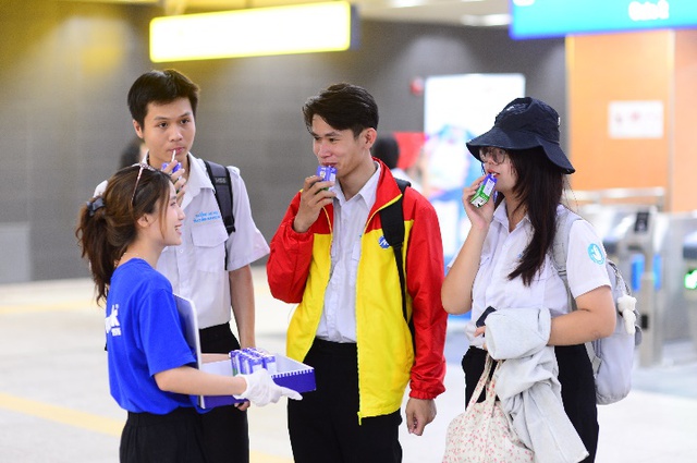 Cùng Vinamilk check-in metro Bến Thành - Suối Tiên- Ảnh 4.