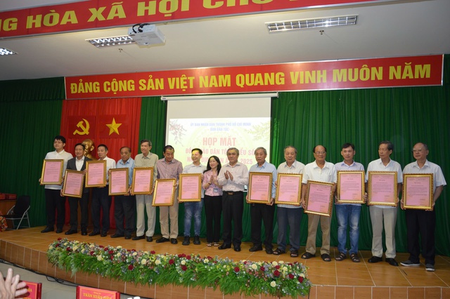 Ban Dân tộc TP.HCM đưa “hơi ấm” Tết đến với đồng bào dân tộc thiểu số- Ảnh 2.