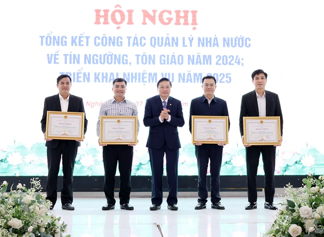 Nghệ An: Ghi nhận kết quả nổi bật công tác quản lý nhà nước về tín ngưỡng, tôn giáo năm 2024- Ảnh 3.