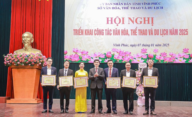 Vĩnh Phúc: Triển khai công tác văn hóa, thể thao và du lịch năm 2025- Ảnh 2.