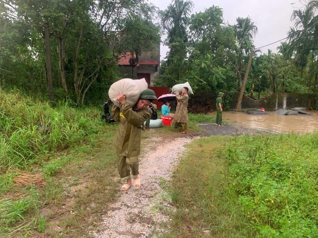 Xã Định Tân: Chủ động ứng phó để bảo vệ người và tài sản của nhân dân trong cơn bão Bualoi- Ảnh 2.