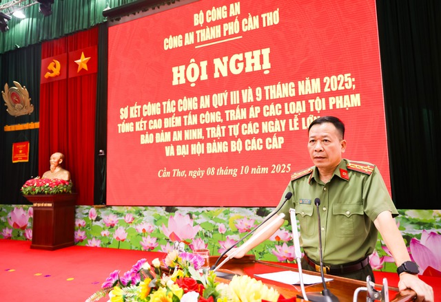 Công an TP Cần Thơ giữ vững an ninh, thúc đẩy phát triển kinh tế - xã hội- Ảnh 1. Công an TP Cần Thơ giữ vững an ninh, thúc đẩy phát triển kinh tế - xã hội- Ảnh 1.