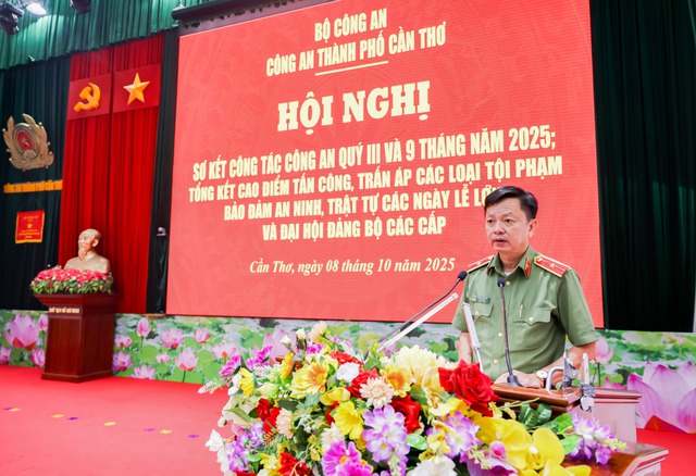 Công an TP Cần Thơ giữ vững an ninh, thúc đẩy phát triển kinh tế - xã hội- Ảnh 6. Công an TP Cần Thơ giữ vững an ninh, thúc đẩy phát triển kinh tế - xã hội- Ảnh 6.