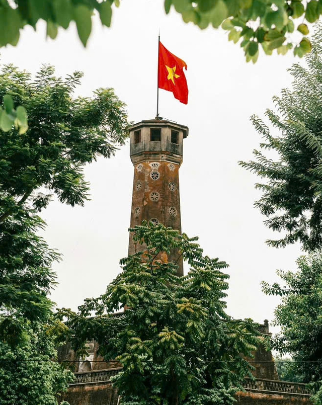 Hà Nội - Xứng tầm Thủ đô trong kỷ nguyên phát triển mới- Ảnh 1. Hà Nội - Xứng tầm Thủ đô trong kỷ nguyên phát triển mới- Ảnh 1.