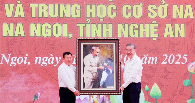 Tổng Bí thư Tô Lâm dự khởi công trường nội trú kiểu mẫu vùng biên tại Nghệ An- Ảnh 4.