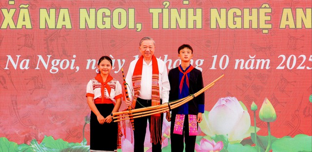 Tổng Bí thư Tô Lâm dự khởi công trường nội trú kiểu mẫu vùng biên tại Nghệ An- Ảnh 6.