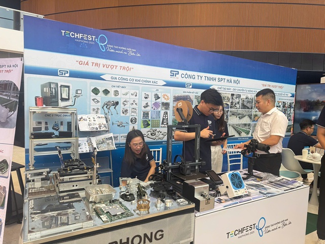 Techfest Hải Phòng 2025: Sóng công nghệ mới đổ bộ đất Cảng- Ảnh 6.