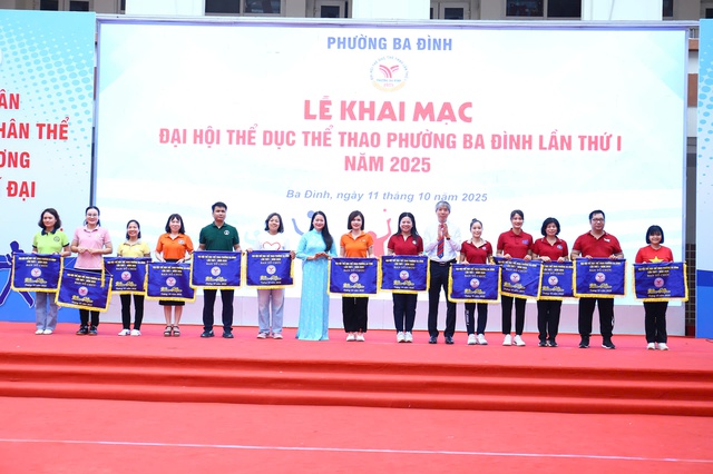 Phường Ba Đình: Khai mạc Đại hội Thể dục thể thao lần thứ I - năm 2025- Ảnh 3. Phường Ba Đình: Khai mạc Đại hội Thể dục thể thao lần thứ I - năm 2025- Ảnh 3.