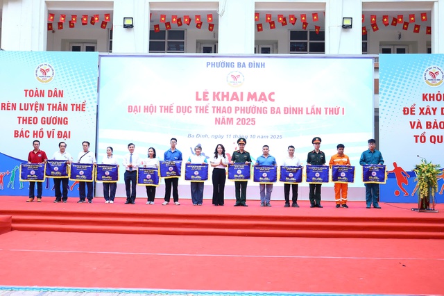 Phường Ba Đình: Khai mạc Đại hội Thể dục thể thao lần thứ I - năm 2025- Ảnh 4. Phường Ba Đình: Khai mạc Đại hội Thể dục thể thao lần thứ I - năm 2025- Ảnh 4.