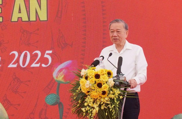Tổng Bí thư Tô Lâm dự khởi công trường nội trú kiểu mẫu vùng biên tại Nghệ An- Ảnh 2.