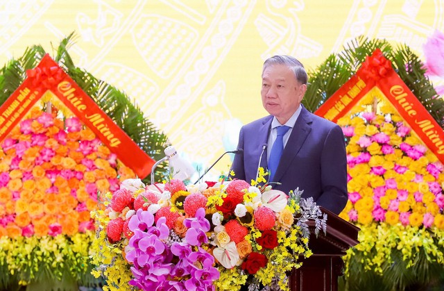 Tổng Bí thư Tô Lâm dự Lễ kỷ niệm 80 năm Ngày truyền thống Lực lượng vũ trang Quân khu 4.- Ảnh 4.