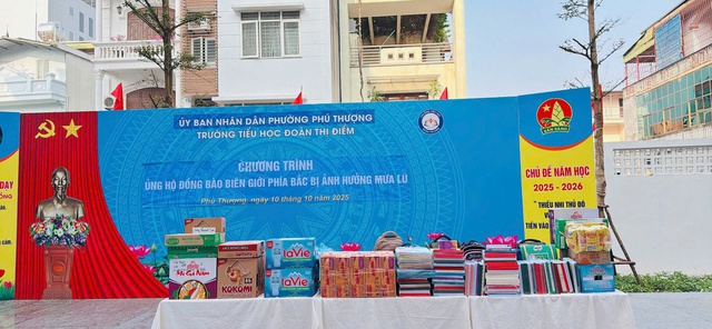 Trường Tiểu học Đoàn Thị Điểm phường Phú Thượng, trao yêu thương - nhận nụ cười- Ảnh 1.