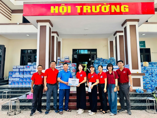 Trường Tiểu học Đoàn Thị Điểm phường Phú Thượng, trao yêu thương - nhận nụ cười- Ảnh 5.