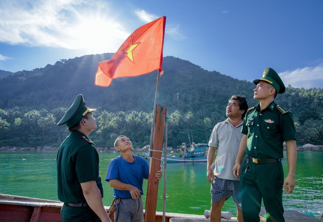 An Giang tuyên truyền phòng, chống khai thác IUU từ ngư dân đến học sinh- Ảnh 1. An Giang tuyên truyền phòng, chống khai thác IUU từ ngư dân đến học sinh- Ảnh 1.