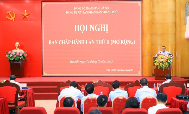 Hà Nội: Phấn đấu đạt mức tăng trưởng 8-8,5% năm 2025, tạo đà cho giai đoạn mới- Ảnh 1. Hà Nội: Phấn đấu đạt mức tăng trưởng 8-8,5% năm 2025, tạo đà cho giai đoạn mới- Ảnh 1.