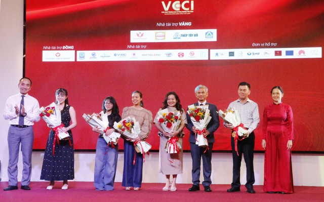 Doanh nghiệp ĐBSCL đổi mới và phát triển trong kỷ nguyên số- Ảnh 1. Doanh nghiệp ĐBSCL đổi mới và phát triển trong kỷ nguyên số- Ảnh 1.