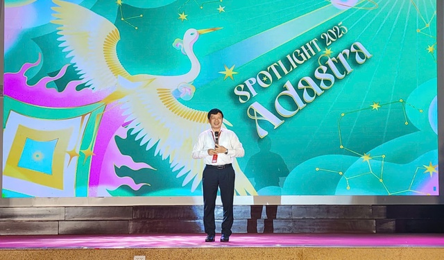 Spotlight 2025: Adastra - Đêm nhạc hội tặng sinh viên Khoa Tuyên truyền- Ảnh 2. Spotlight 2025: Adastra - Đêm nhạc hội tặng sinh viên Khoa Tuyên truyền- Ảnh 2.