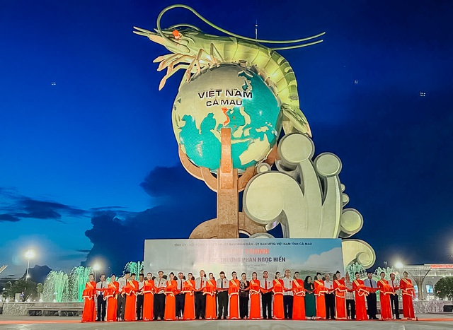Cà Mau khánh thành 11 công trình chào mừng Đại hội Đảng bộ tỉnh lần thứ I- Ảnh 5. Cà Mau khánh thành 11 công trình chào mừng Đại hội Đảng bộ tỉnh lần thứ I- Ảnh 5.