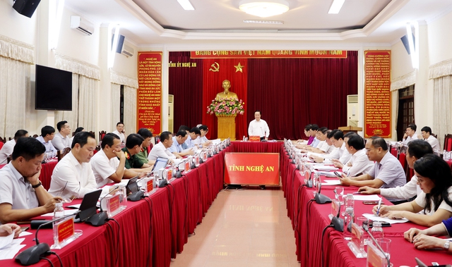 Nghệ An: Tập trung nguồn lực ưu tiên khắc phục hậu quả thiên tai- Ảnh 1. Nghệ An: Tập trung nguồn lực ưu tiên khắc phục hậu quả thiên tai- Ảnh 1.