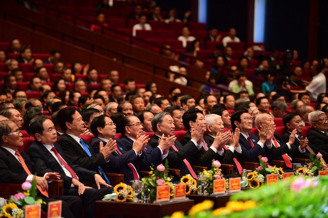 Xây dựng, phát triển Thủ đô Văn minh, Hiện đại, Hạnh phúc- Ảnh 2. Xây dựng, phát triển Thủ đô Văn minh, Hiện đại, Hạnh phúc- Ảnh 2.