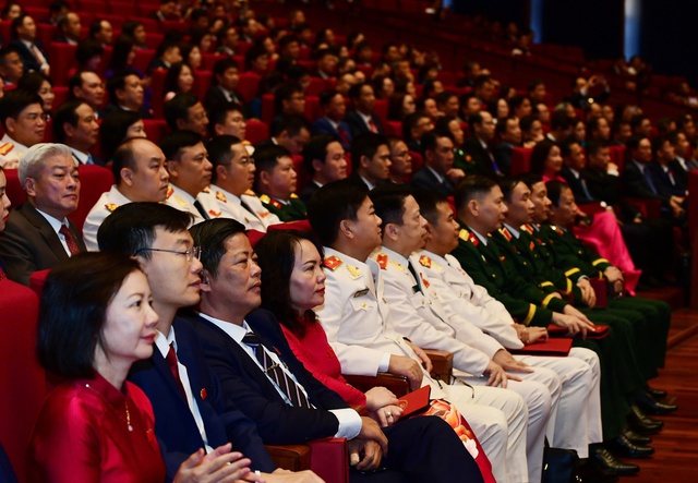 Tổng Bí thư Tô Lâm dự khai mạc Đại hội đại biểu Đảng bộ thành phố Hà Nội lần thứ XVIII- Ảnh 5. Tổng Bí thư Tô Lâm dự khai mạc Đại hội đại biểu Đảng bộ thành phố Hà Nội lần thứ XVIII- Ảnh 5.