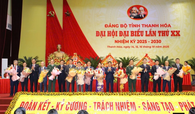 ĐHĐB tỉnh khóa XX: Đến năm 2030, phấn đấu Thanh Hóa thuộc nhóm tỉnh dẫn đầu cả nước- Ảnh 3. ĐHĐB tỉnh khóa XX: Đến năm 2030, phấn đấu Thanh Hóa thuộc nhóm tỉnh dẫn đầu cả nước- Ảnh 3.