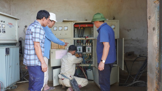 Thái Nguyên: Nỗ lực khôi phục hệ thống cấp nước sạch trở lại cho người dân- Ảnh 1. Thái Nguyên: Nỗ lực khôi phục hệ thống cấp nước sạch trở lại cho người dân- Ảnh 1.