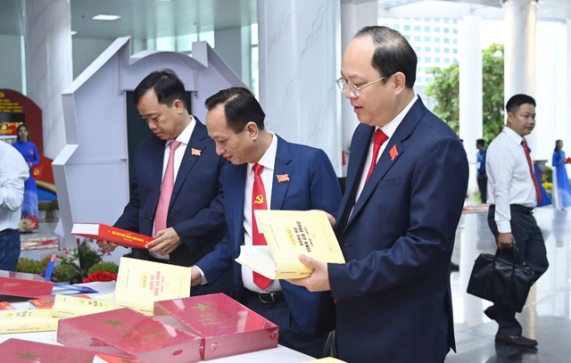 Khai mạc phiên trù bị Đại hội đại biểu Đảng bộ tỉnh Cà Mau lần thứ I, nhiệm kỳ 2025-2030- Ảnh 4. Khai mạc phiên trù bị Đại hội đại biểu Đảng bộ tỉnh Cà Mau lần thứ I, nhiệm kỳ 2025-2030- Ảnh 4.